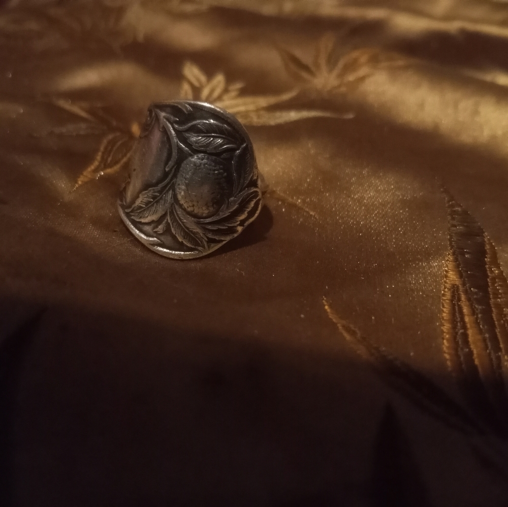 Beautiful handmade spoon ring - Picture 6 of 8